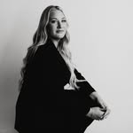 Rachel - @racheldenzer - Instagram