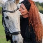 Rachel Smithson - @rachel65000 - Instagram