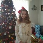 Rachel Strohm - @xilovesnugglesx - Instagram