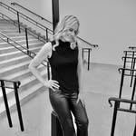 Rachel Whitcomb - @rachelwhitcombmusic - Instagram