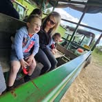 Rachel Worth - Facebook