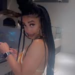 @racquel_adams87 - Instagram