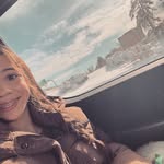 Rae Lyons - @rae0.413 - Instagram