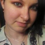 Rae Maxwell - @darkwingedotaku - Instagram