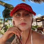 Rae Maxwell - @raemaxwell80 - Instagram
