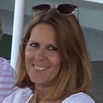 Rae Mead - @raem59 - Instagram