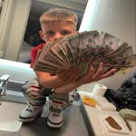 Rae Scott - @raescott.digi - Instagram