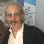 Rafael H Sharón - @onthecouch1000 - Instagram