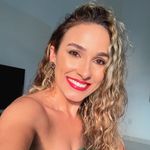 Rafaela Serna - @_rafaelasreis - Instagram