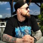 Rafał Kamiński - @rafthai_gorila - Instagram