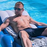 Rafal Martin Maks Krawczyk - @rafalmartinmaks - Instagram