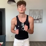 Raina Russell - @karo_tomt - Instagram