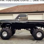 Ralphie Smacks - Facebook