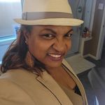 Ramona Murray - @yeahitsmona - Instagram