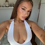 Randi 🪽 - @randihartmanx - Instagram