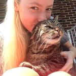 Randi Moser - @kanecats - Instagram