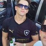 Raphael Bennett - @lucas_gresik - Instagram