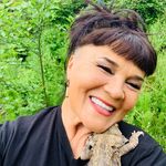 Raquel Cherry - @beardeddragonsrokk - Instagram