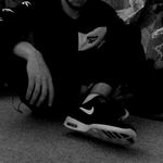 -R - @raycoboschh - Instagram