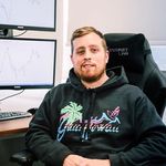 Ray | Crypto Miner | Twitch - @_thestratuchiha_fx - Instagram