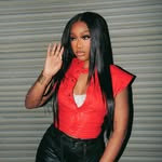 Rayvan J - @rayvanjanay - Instagram