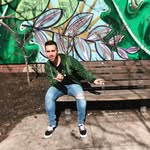 Raymond Bee (he/him) - @partyfor0ne - Instagram