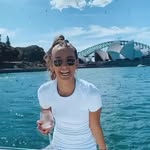 Rayna Bell - @parisbaaik - Instagram