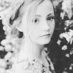 Rebecca bones - @rebbecca_bones - Instagram