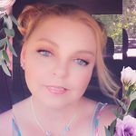 rebecca collison - @collison204 - Instagram
