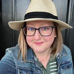 Rebecca Eby - @a_barefoot_discovery - Instagram
