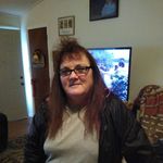 Rebecca Pine - @rebecca.pine.906 - Instagram
