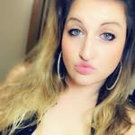 Rebecca White - @rebeccashellito - Instagram