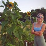Rebekah Marander-Higgins - @bekswaller - Instagram