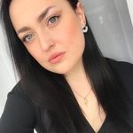 Rebekah Holmes - @rebekahholmes55 - Instagram