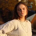 Rebekah Young - @rebekahhyoung - Instagram