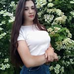 Ariana Nguyen - @lo__reesclarkson__758 - Instagram