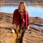 Regan Wright - @rae.of.sunshine_fashion - Instagram