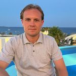 reggiebuckley - @reggiebuckley - Instagram