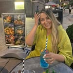 @reginadeckerrr - Instagram