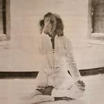 Regina Goldenberg - @reginagoldenbergyoga - Instagram