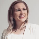 Regina Hahn - @miss.mondelli - Instagram