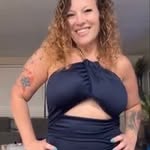 Regina Holl - @reg.ina1253 - Instagram