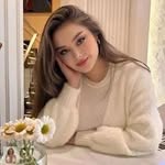 @reginahyde371 - Instagram
