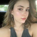 Regina Salas - @reginasalass - Instagram