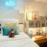 Reid Hall Floor 9 Dorm Decor - @reid9dormsell - Instagram