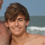 Reid Howell - @reidloweh - Instagram
