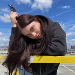 Remi Burton - @remi_burton_qhqt - Instagram