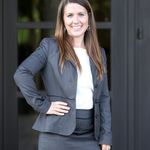 Renee Simpson - @reneetalksmoney - Instagram
