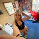 renee weeks - @reneeweeks13 - Instagram
