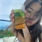 Rena Xu - Facebook